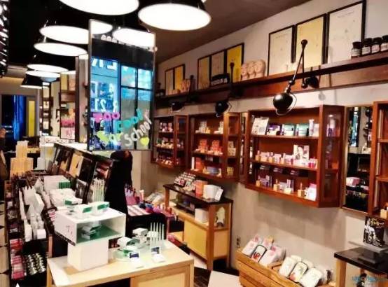 韓國化妝品店經(jīng)營有什么秘訣？