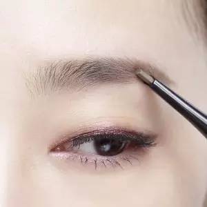 眉毛如何畫才好看？畫好眉毛的方法！