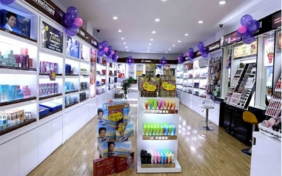 如何經(jīng)營好一家化妝品店？